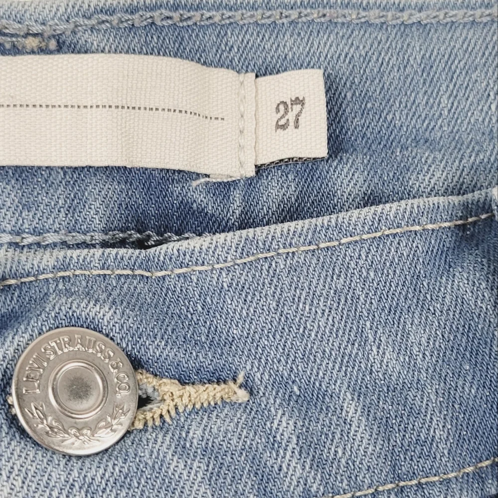 LEVI'S Denim Blue Jean Shorts Size 27 - Picture 5 of 7